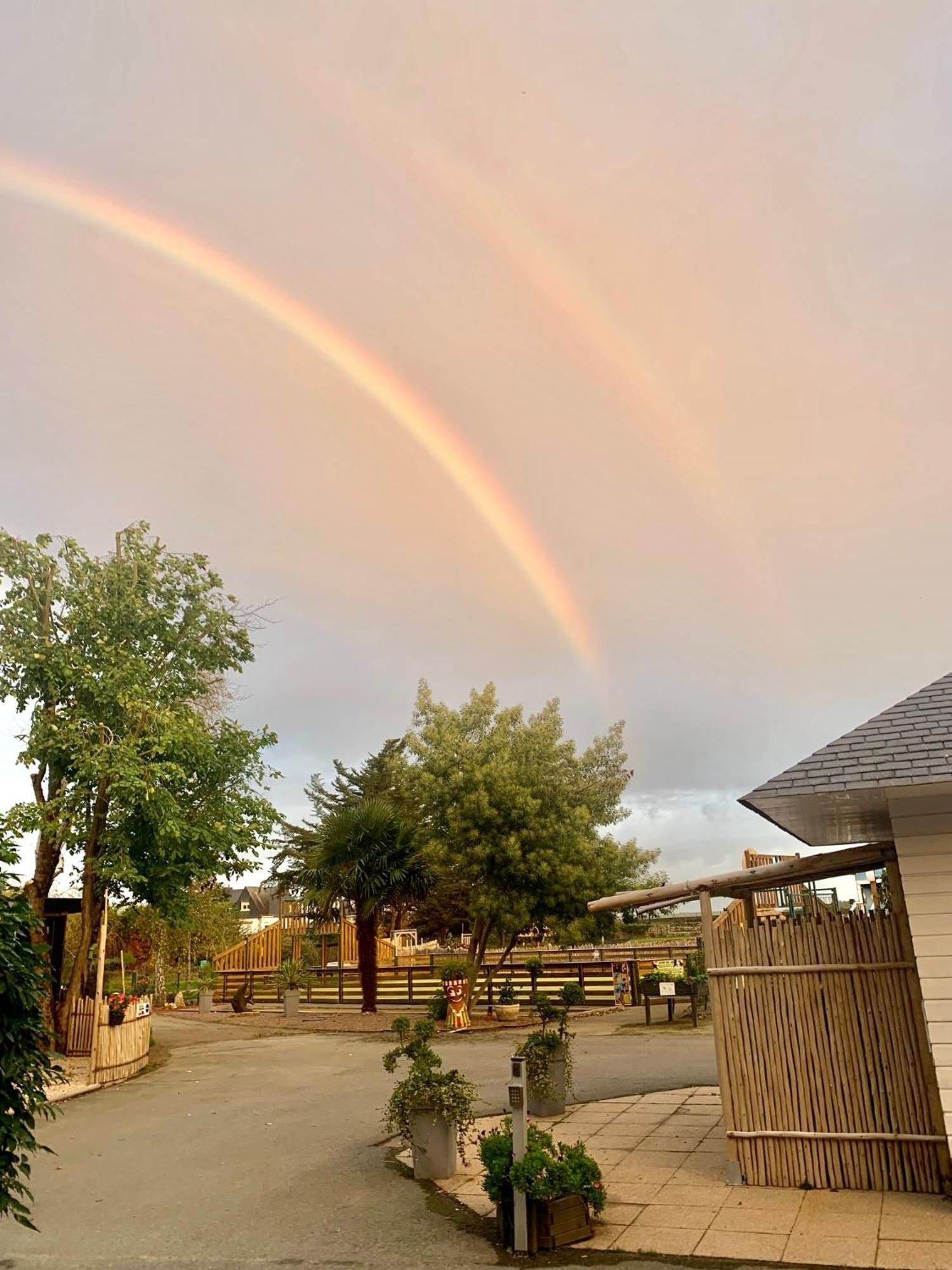 Camping Paradis Le Moulin Des Oies Belz Екстер'єр фото